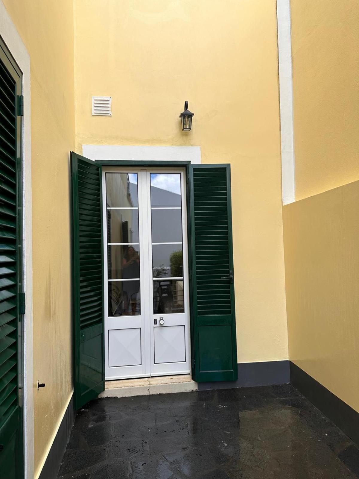 Ponta Delgada Azor International Hostel מראה חיצוני תמונה