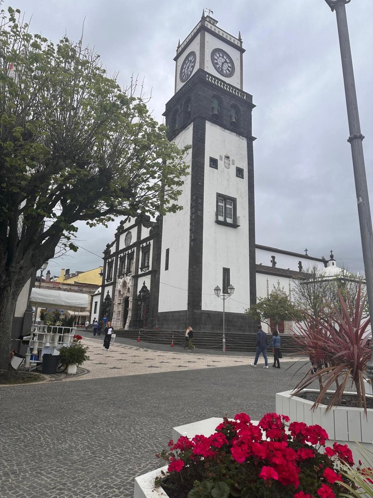 Ponta Delgada Azor International Hostel מראה חיצוני תמונה
