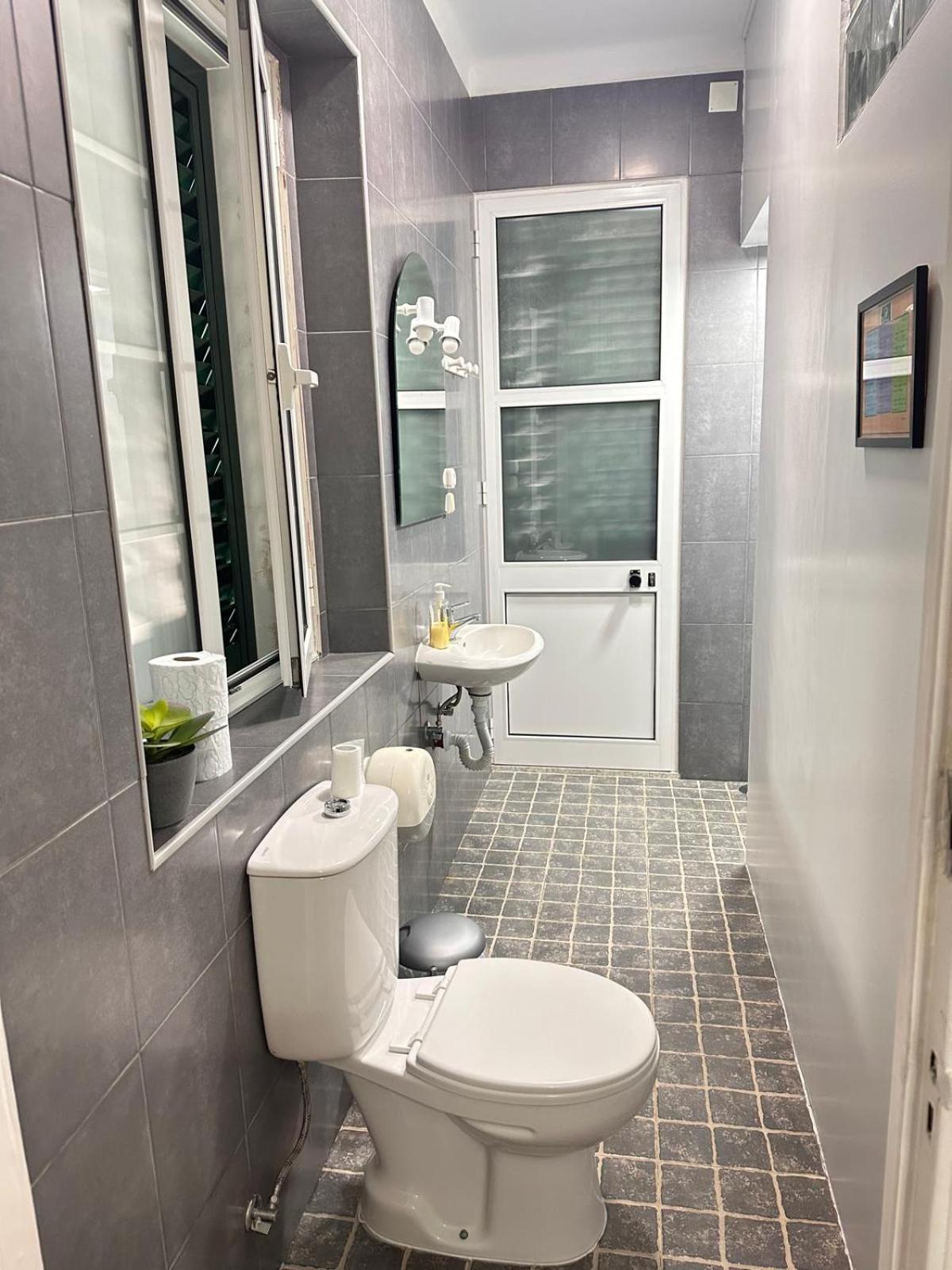 Ponta Delgada Azor International Hostel מראה חיצוני תמונה