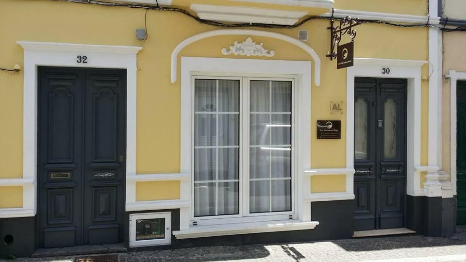 Ponta Delgada Azor International Hostel מראה חיצוני תמונה